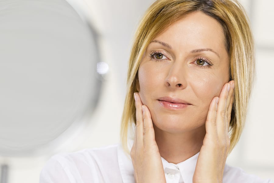 Skin Care Tips for Women in Their 40s