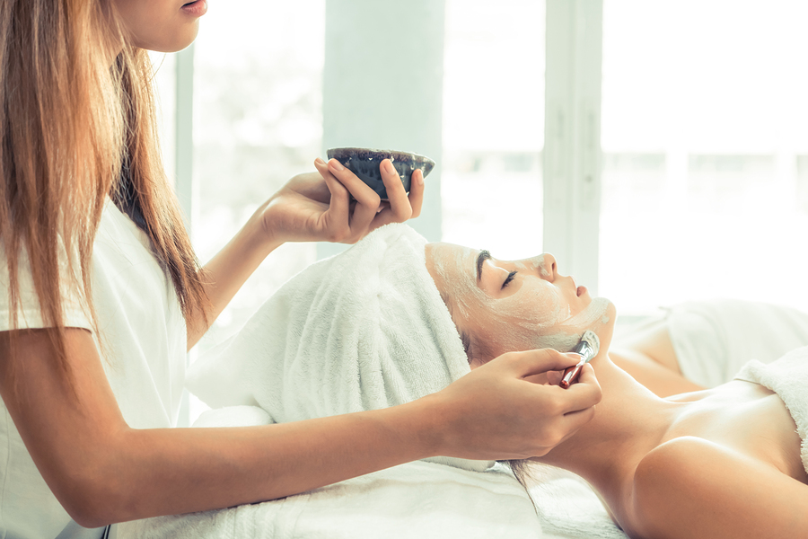 3 Reasons Why You Should Get a Monthly Facial